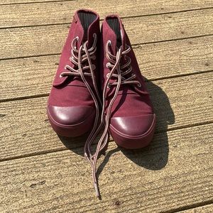 Bangs High Top Sneakers - Size US 8 - Maroon